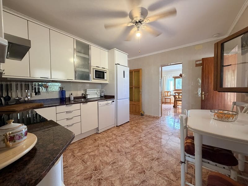 4 sovrum Finca/Hus på landet till salu i Llucmajor med garage - 895 000 € (Ref: 10009613)