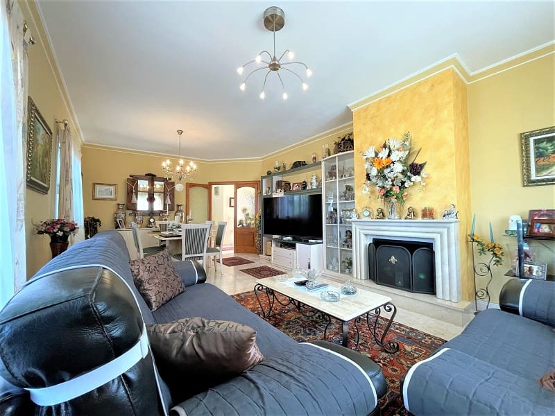 3 sypialnia Willa na sprzedaż w Llucmajor z basenem garażem - 1 450 000 € (Ref: 7260503)