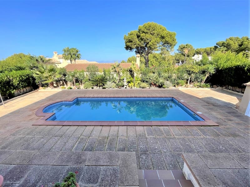 3 sypialnia Willa na sprzedaż w Llucmajor z basenem garażem - 1 450 000 € (Ref: 7260503)