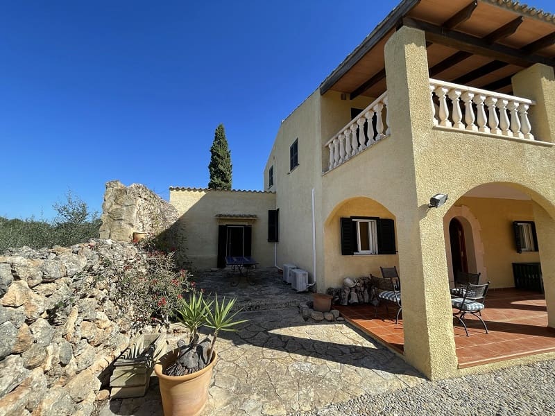 4 soveværelse Finca/Landehus til salg i Llucmajor med swimmingpool garage - € 1.395.000 (Ref: 7830619)