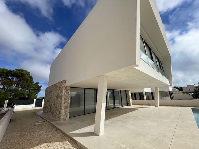 3 sypialnia Willa na sprzedaż w Cala Pi, Llucmajor z basenem garażem - 1 350 000 € (Ref: 7911129)