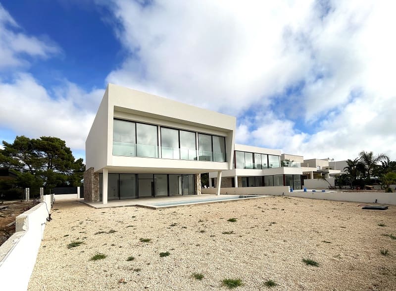 3 soverom Villa til salgs i Cala Pi med svømmebasseng garasje - € 1 350 000 (Ref: 7911129)