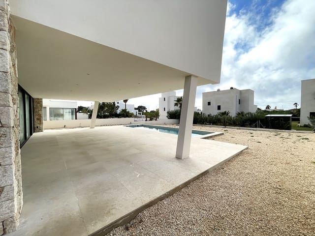 3 sypialnia Willa na sprzedaż w Cala Pi, Llucmajor z basenem garażem - 1 350 000 € (Ref: 7911129)