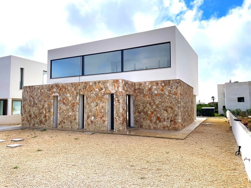 3 soverom Villa til salgs i Cala Pi med svømmebasseng garasje - € 1 350 000 (Ref: 7911129)