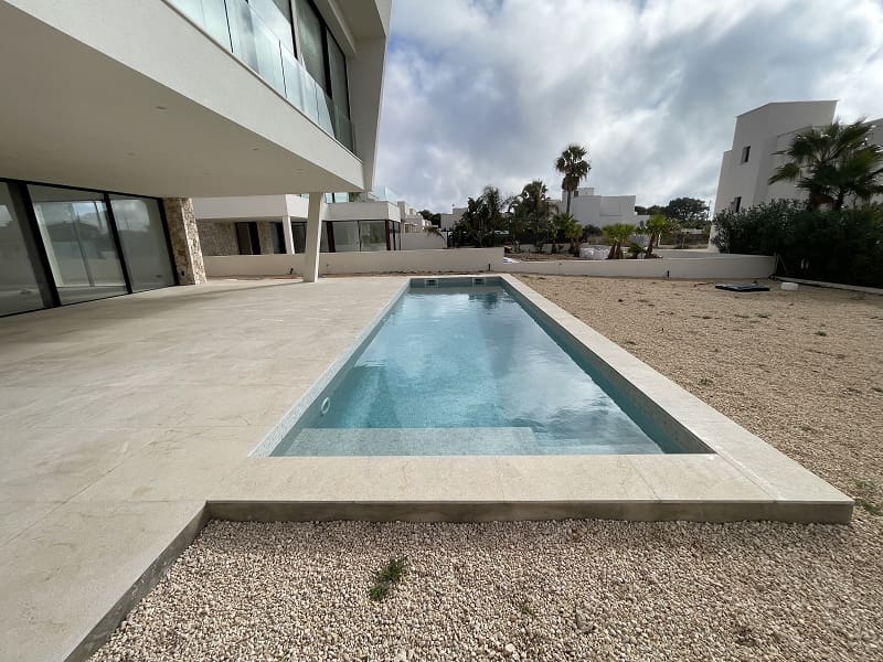 3 soverom Villa til salgs i Cala Pi med svømmebasseng garasje - € 1 350 000 (Ref: 7911129)