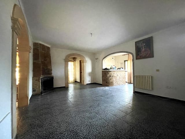 4 slaapkamer Finca/Landhuis te koop in Campos met zwembad garage - € 870.000 (Ref: 8012475)