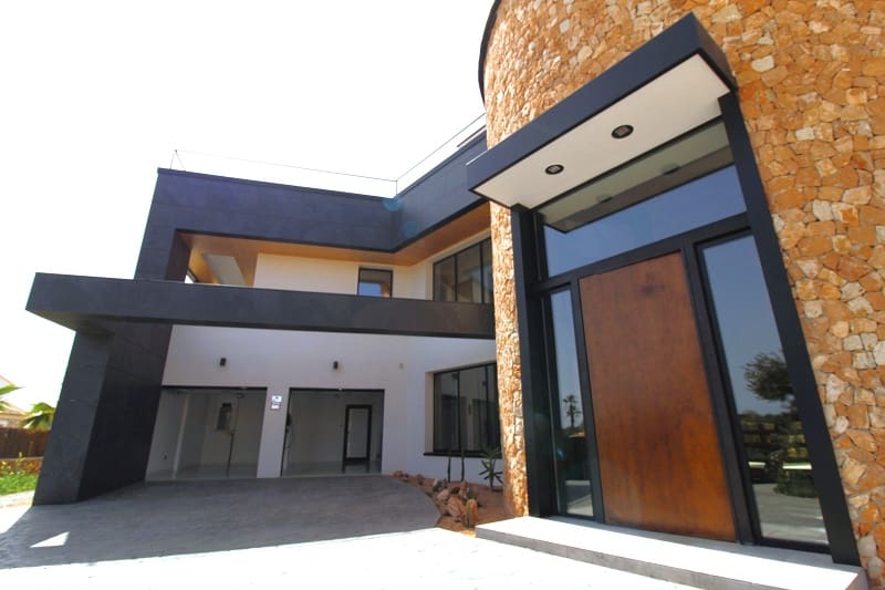 3 soveværelse Villa til salg i Sa Rapita / La Rapita med swimmingpool garage - € 1.730.000 (Ref: 8332962)