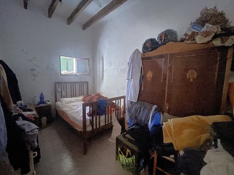 4 bedroom Finca/Country House for sale in Porreres with garage - € 450,000 (Ref: 8423705)