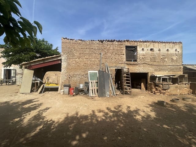 4 slaapkamer Finca/Landhuis te koop in Porreres met garage - € 450.000 (Ref: 8423705)