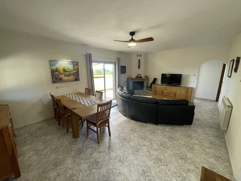 3 bedroom Finca/Country House for sale in Llucmajor with pool garage - € 675,000 (Ref: 9296331)