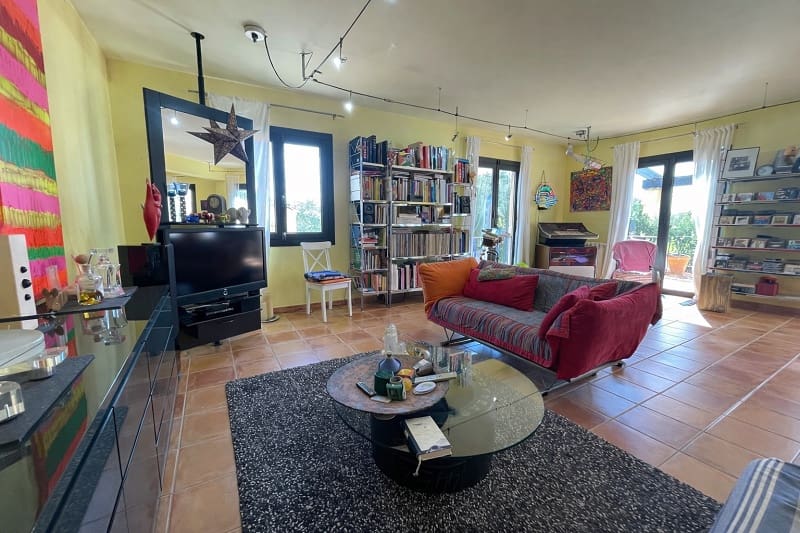 4 bedroom Finca/Country House for sale in Porreres with pool garage - € 1,700,000 (Ref: 9703330)