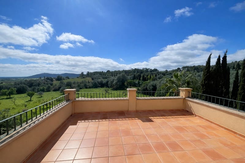 4 bedroom Finca/Country House for sale in Porreres with pool garage - € 1,700,000 (Ref: 9703330)