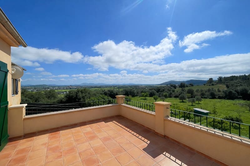 4 bedroom Finca/Country House for sale in Porreres with pool garage - € 1,700,000 (Ref: 9703330)