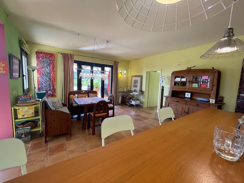 4 bedroom Finca/Country House for sale in Porreres with pool garage - € 1,700,000 (Ref: 9703330)