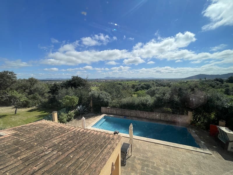 4 bedroom Finca/Country House for sale in Porreres with pool garage - € 1,700,000 (Ref: 9703330)