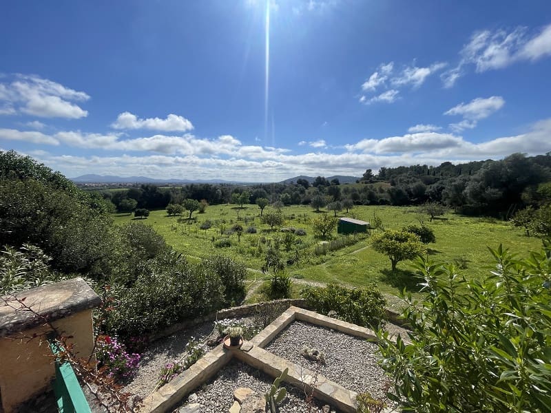 4 bedroom Finca/Country House for sale in Porreres with pool garage - € 1,700,000 (Ref: 9703330)