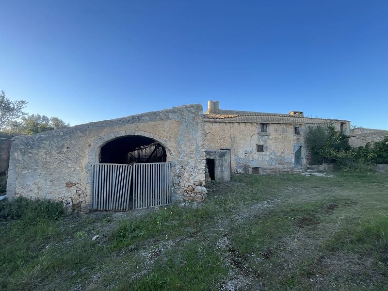 4 bedroom Finca/Country House for sale in Manacor with garage - € 1,300,000 (Ref: 9755030)