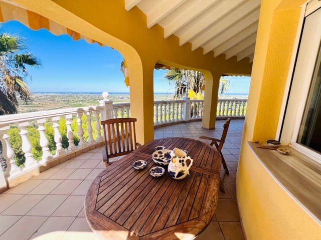 3 quarto Moradia para venda em La Sella com piscina garagem - 675 000 € (Ref: 10078744)