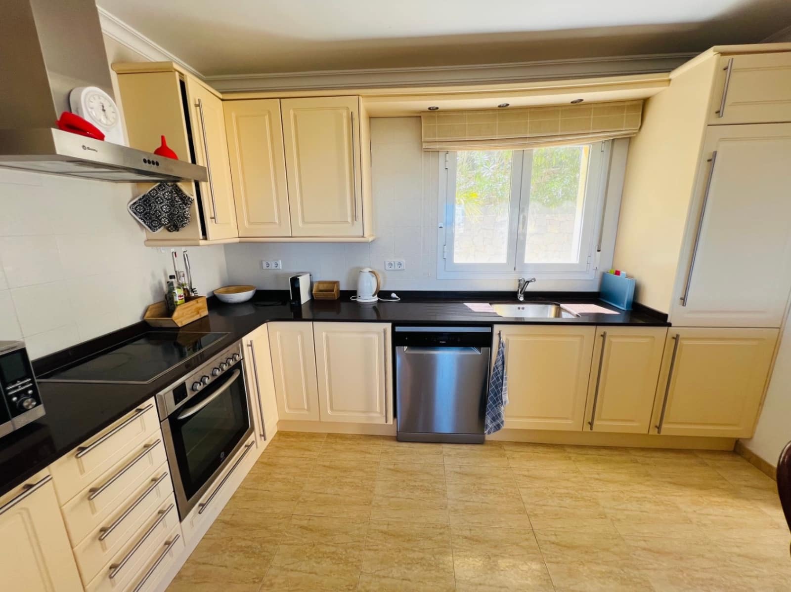 3 quarto Moradia para venda em La Sella com piscina garagem - 675 000 € (Ref: 10078744)