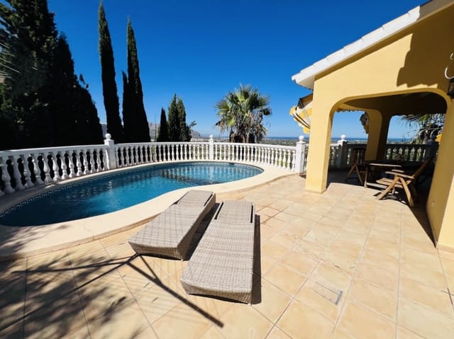 3 quarto Moradia para venda em La Sella com piscina garagem - 675 000 € (Ref: 10078744)
