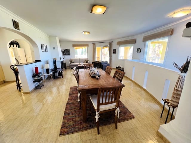 3 quarto Moradia para venda em La Sella com piscina garagem - 675 000 € (Ref: 10078744)