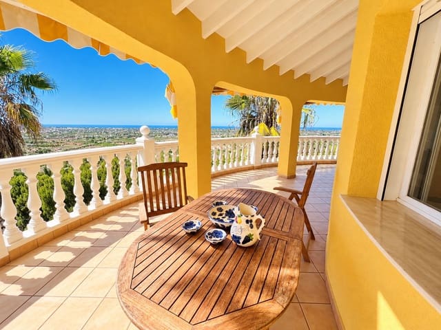 3 camera da letto Villa in vendita in La Sella con piscina garage - 675.000 € (Rif: 10078744)