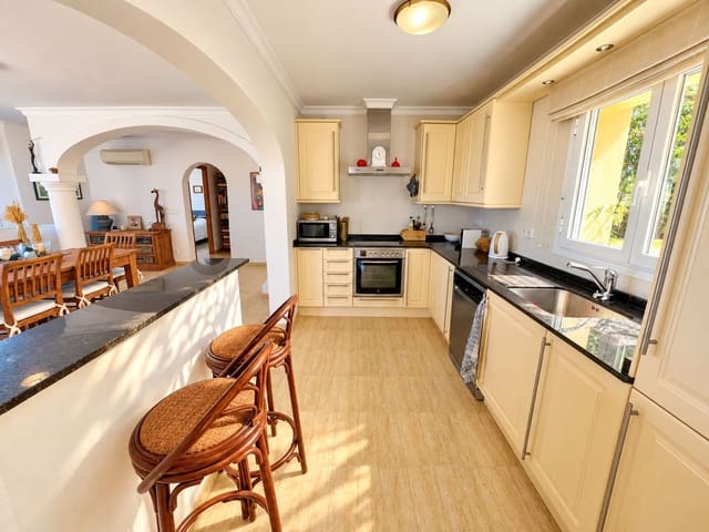 3 camera da letto Villa in vendita in La Sella con piscina garage - 675.000 € (Rif: 10078744)