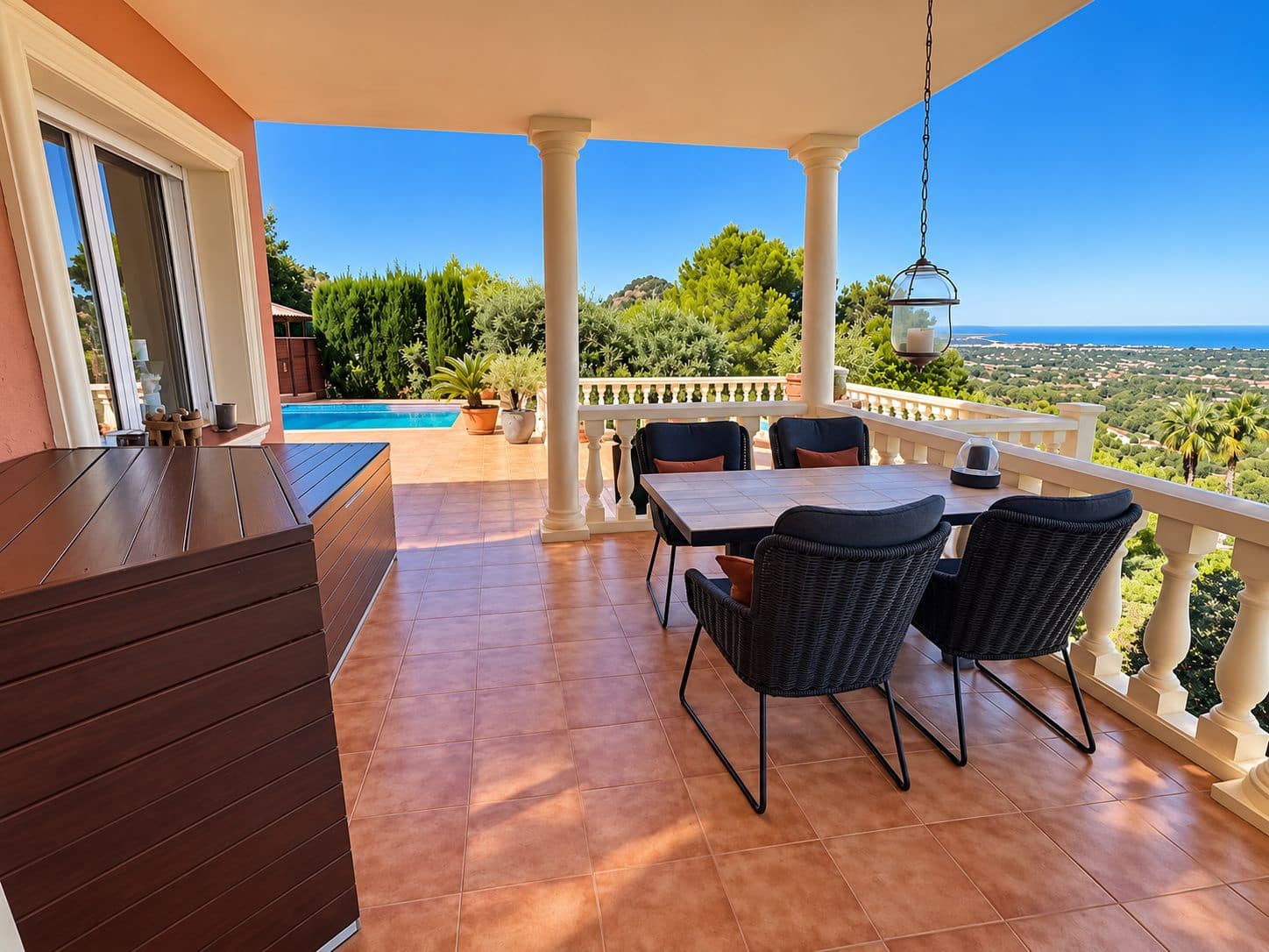 3 soverom Villa til salgs i Pedreguer med svømmebasseng garasje - € 795 000 (Ref: 10177176)