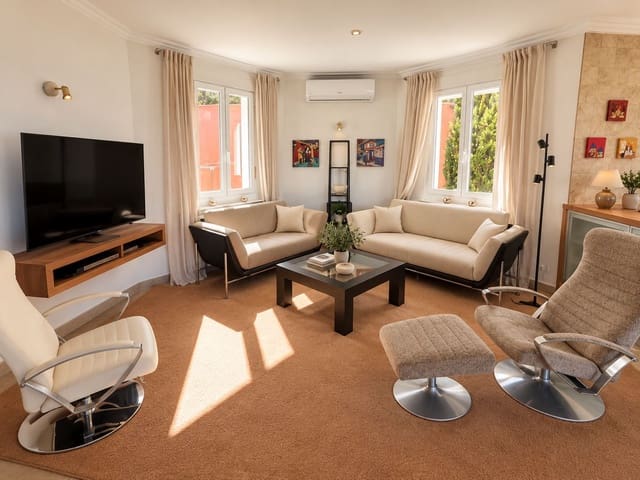 3 soverom Villa til salgs i Pedreguer med svømmebasseng garasje - € 795 000 (Ref: 10177176)