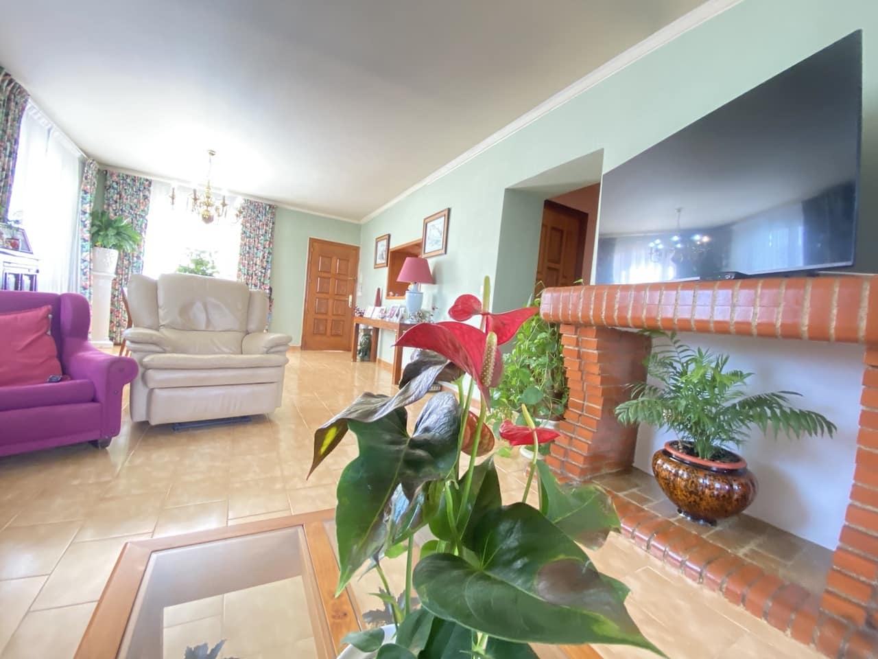 8 bedroom Villa for sale in Abdet with pool garage - € 550,000 (Ref: 7296872)