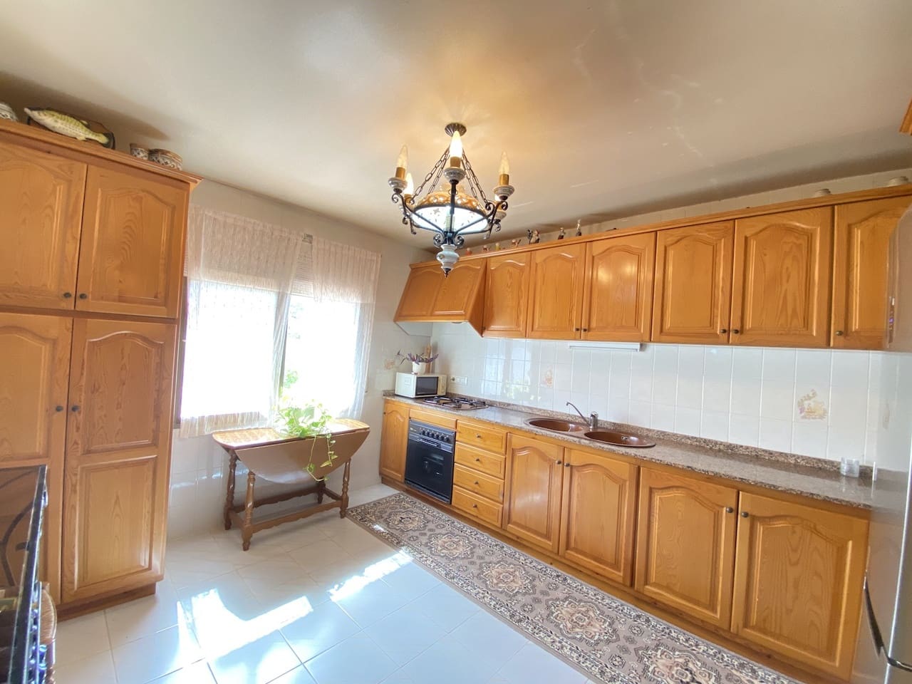 8 bedroom Villa for sale in Abdet with pool garage - € 550,000 (Ref: 7296872)