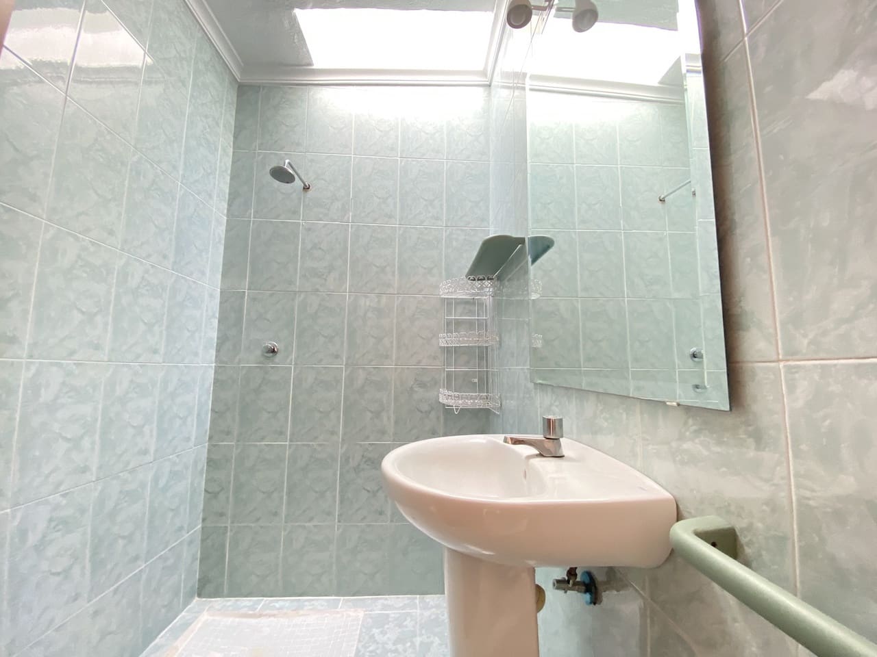 8 bedroom Villa for sale in Abdet with pool garage - € 550,000 (Ref: 7296872)