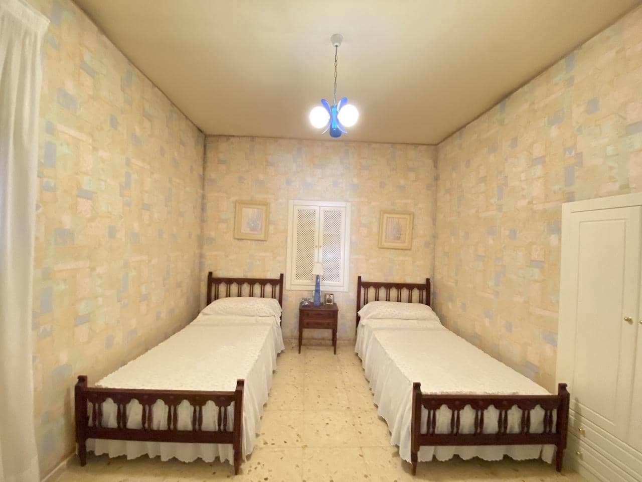 8 soveværelse Villa til salg i Confrides - € 550.000 (Ref: 7296872)