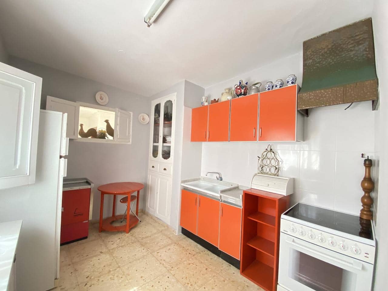 8 soveværelse Villa til salg i Confrides - € 550.000 (Ref: 7296872)