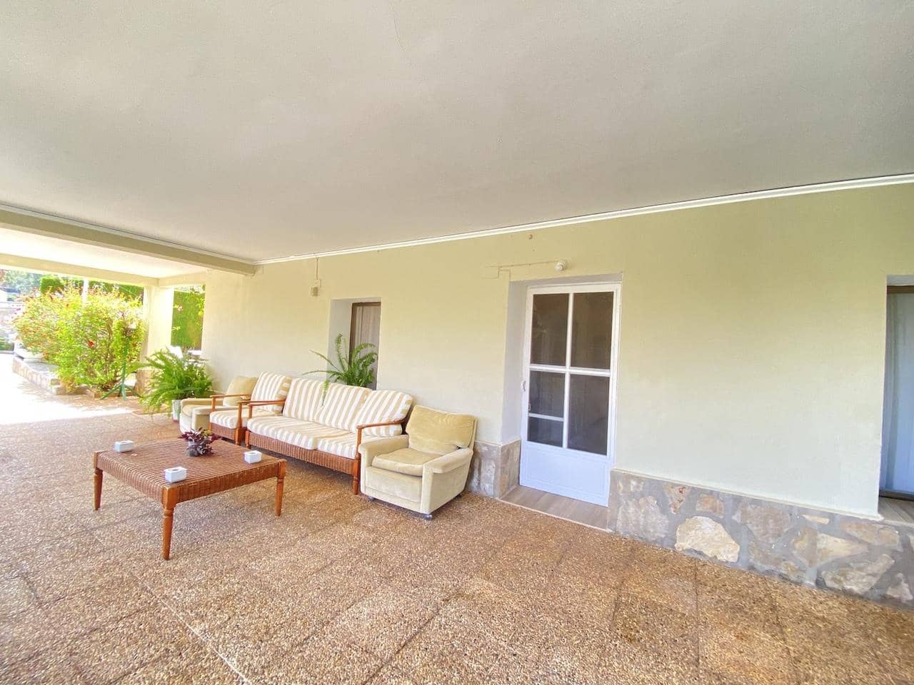 8 soveværelse Villa til salg i Confrides - € 550.000 (Ref: 7296872)