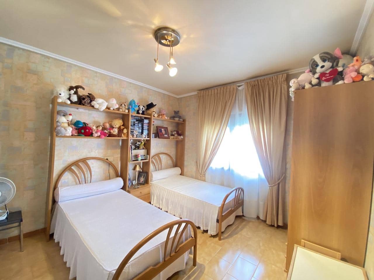 8 soveværelse Villa til salg i Confrides - € 550.000 (Ref: 7296872)