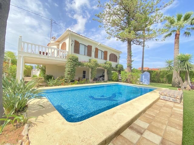 8 soveværelse Villa til salg i Confrides - € 550.000 (Ref: 7296872)