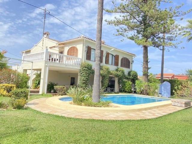 8 soveværelse Villa til salg i Confrides - € 550.000 (Ref: 7296872)