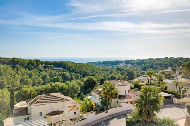 4 bedroom Villa for sale in Benissa with pool - € 1,050,000 (Ref: 7296881)