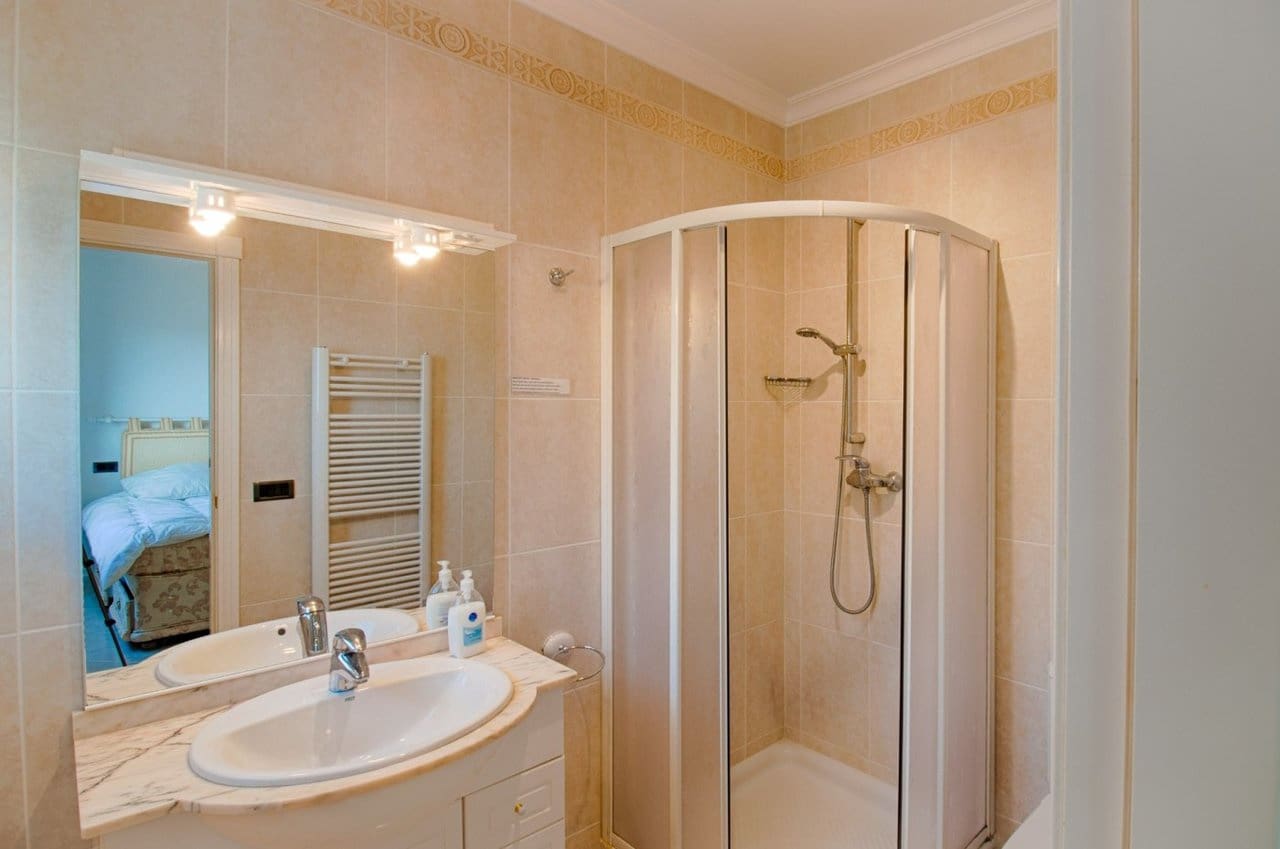 4 bedroom Villa for sale in Benissa with pool - € 1,050,000 (Ref: 7296881)