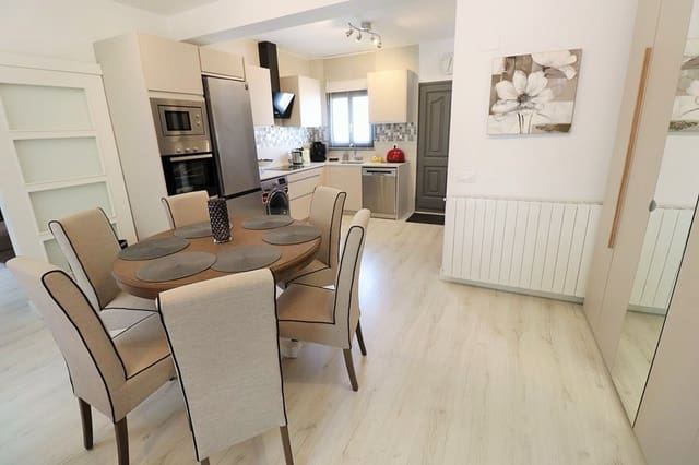 3 bedroom Townhouse for sale in Pedreguer with pool - € 289,000 (Ref: 7296901)