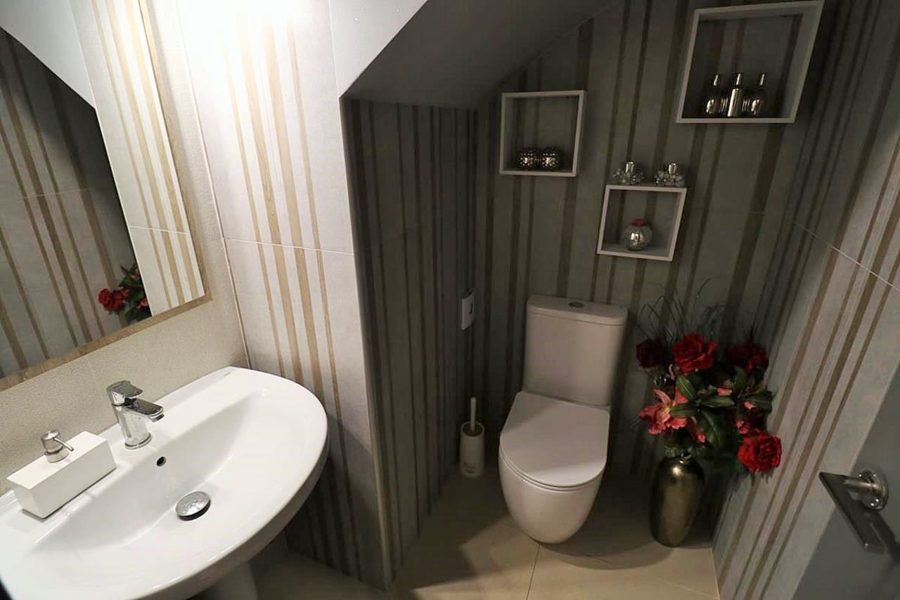 3 bedroom Townhouse for sale in Pedreguer with pool - € 289,000 (Ref: 7296901)