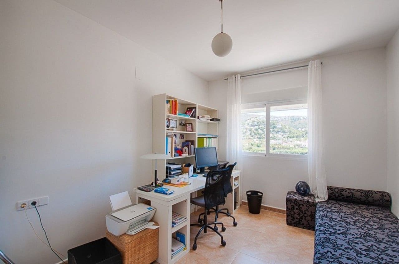 4 slaapkamer Villa te koop in Moraira met zwembad - € 850.000 (Ref: 7376232)