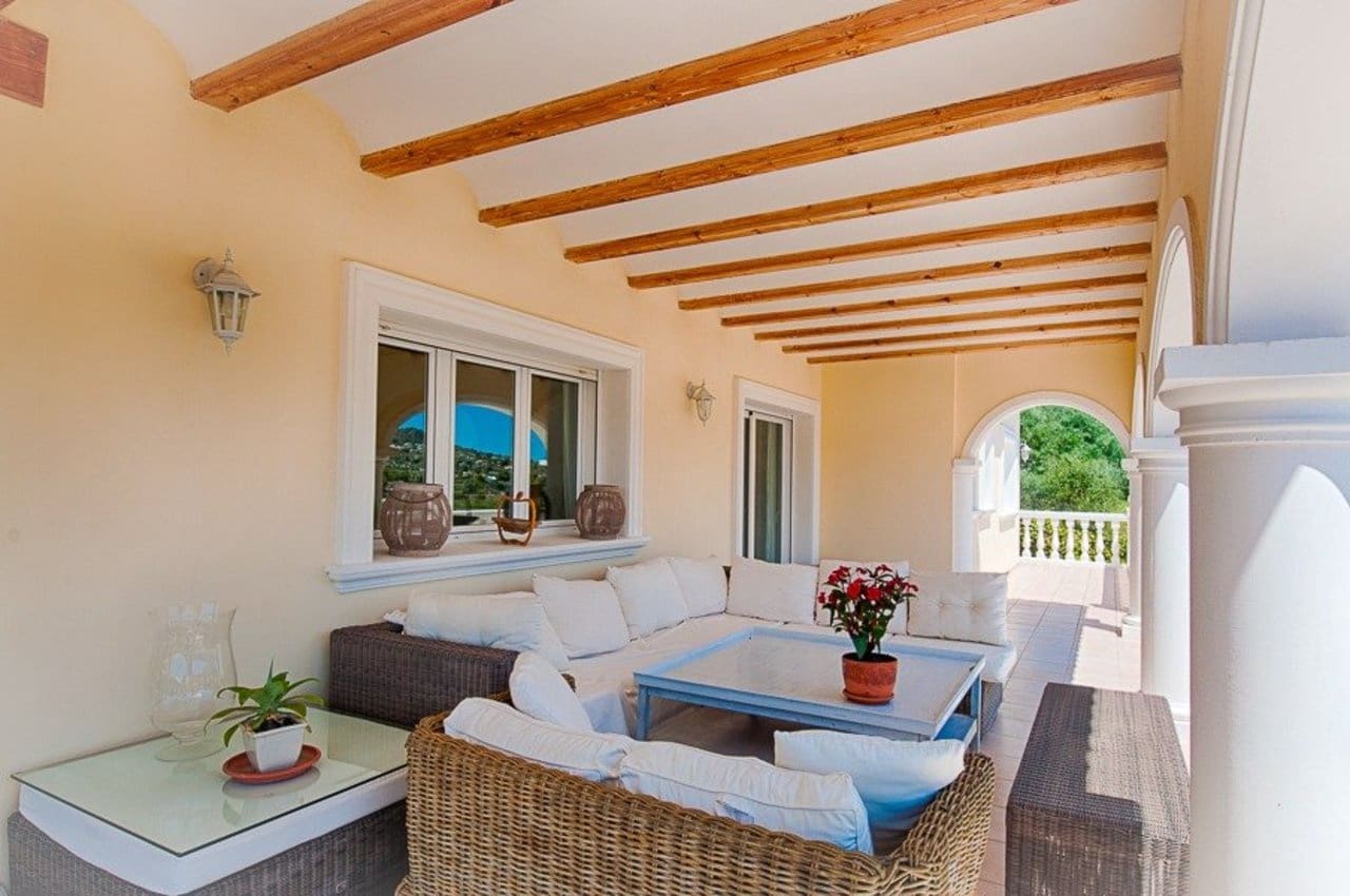 4 slaapkamer Villa te koop in Moraira met zwembad - € 850.000 (Ref: 7376232)