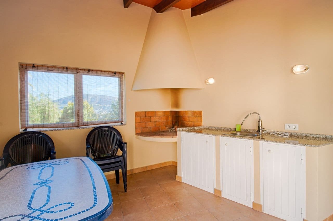 3 soveværelse Villa til salg i Moraira med swimmingpool - € 750.000 (Ref: 7376233)