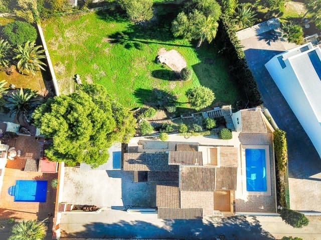 3 soveværelse Villa til salg i Casco Urbano, Teulada-Moraira med swimmingpool - € 750.000 (Ref: 7376233)