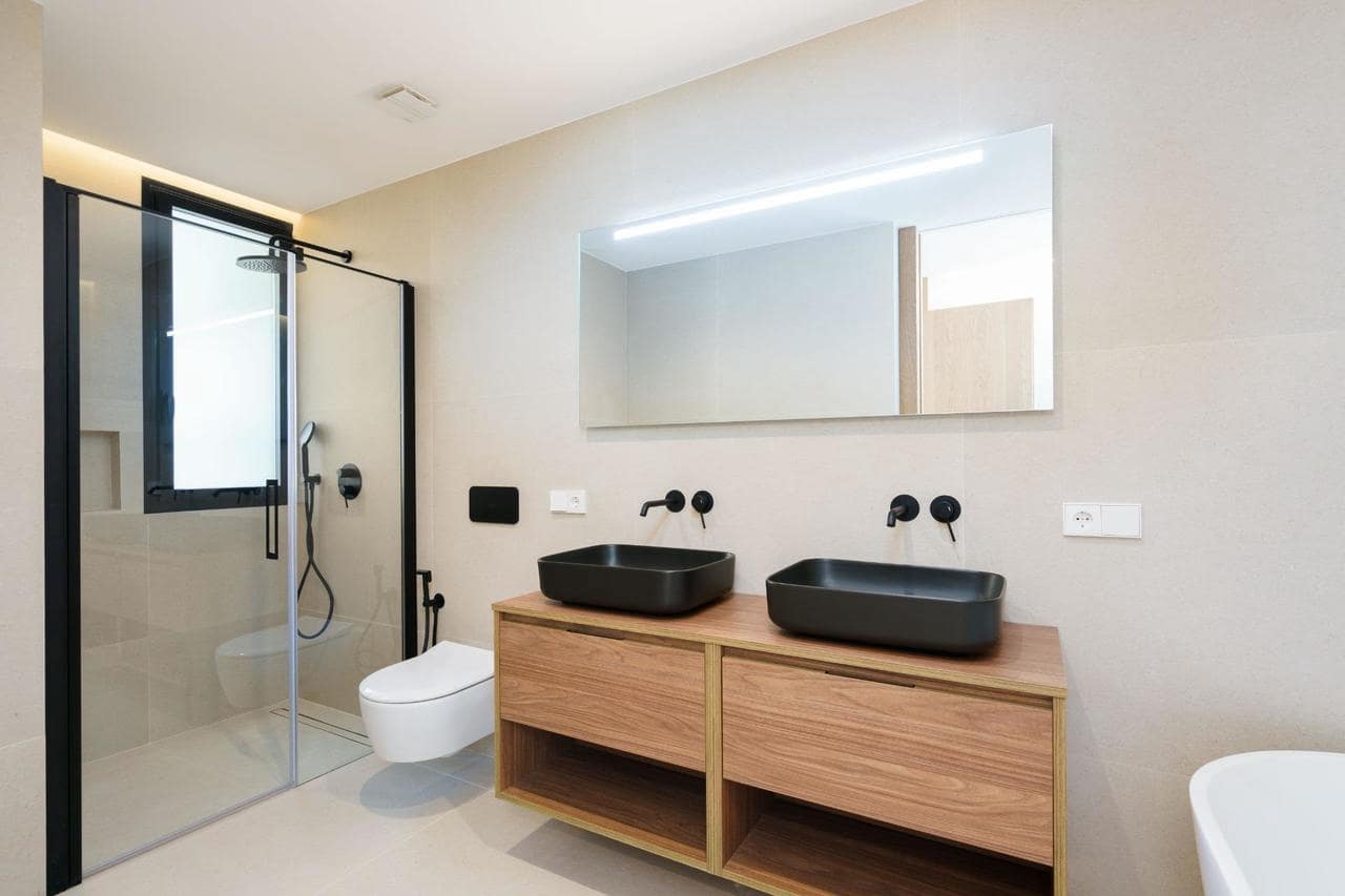 4 bedroom Villa for sale in Altea with pool - € 1,700,000 (Ref: 7426924)