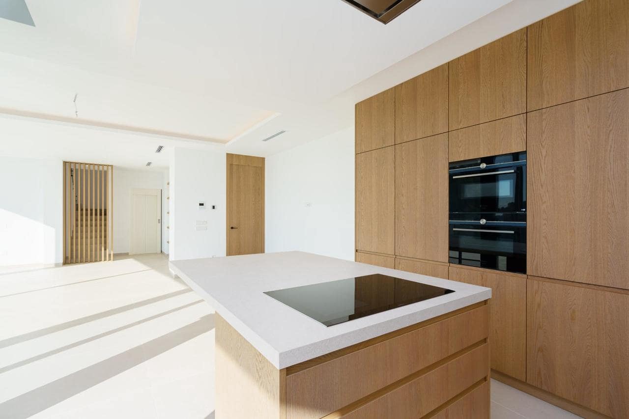 4 bedroom Villa for sale in Altea with pool - € 1,700,000 (Ref: 7426924)