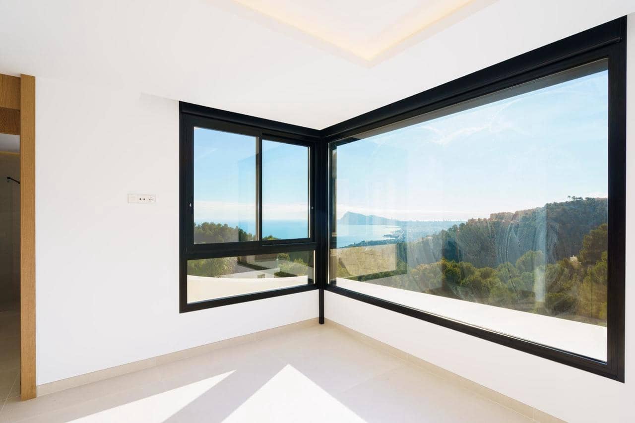 4 bedroom Villa for sale in Altea with pool - € 1,700,000 (Ref: 7426924)