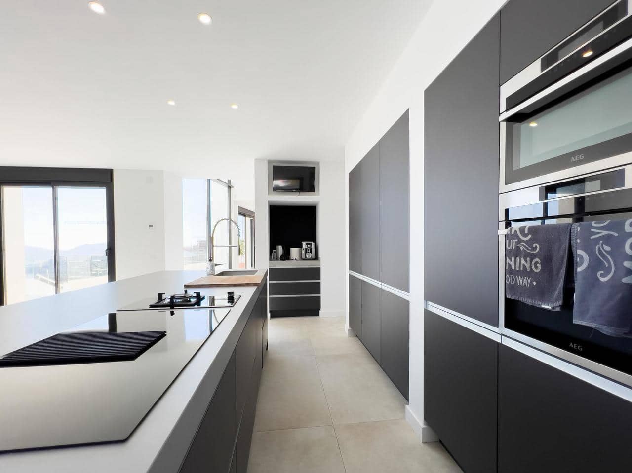 4 soveværelse Villa til salg i Finestrat med swimmingpool - € 1.690.000 (Ref: 7476090)